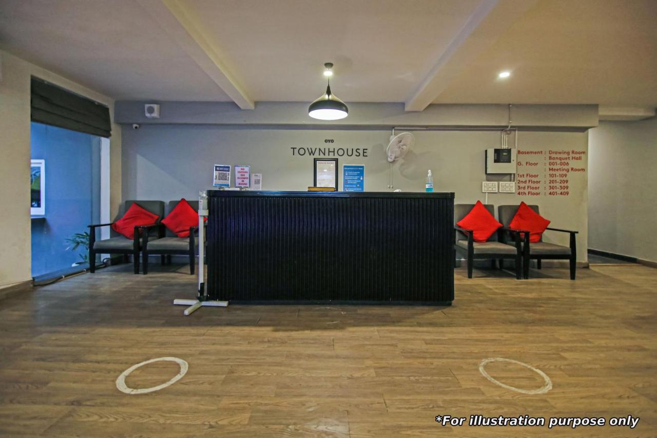 Townhouse Oak Hotel Rama Nashik Bagian luar foto