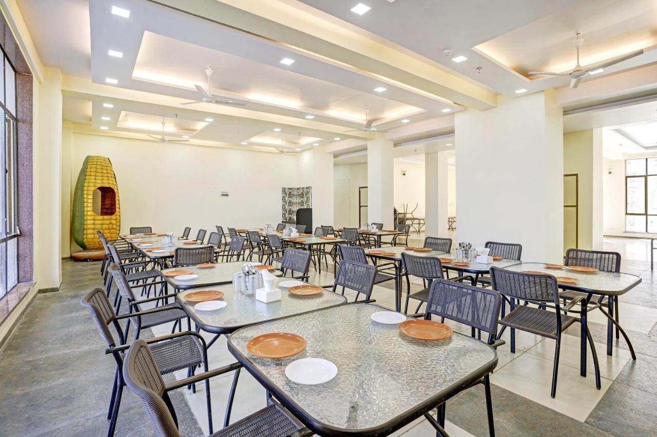 Townhouse Oak Hotel Rama Nashik Bagian luar foto