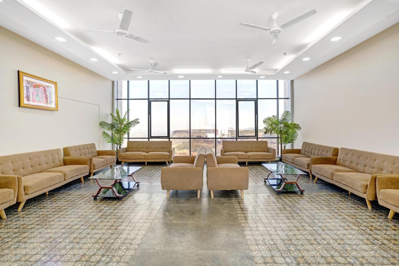 Townhouse Oak Hotel Rama Nashik Bagian luar foto