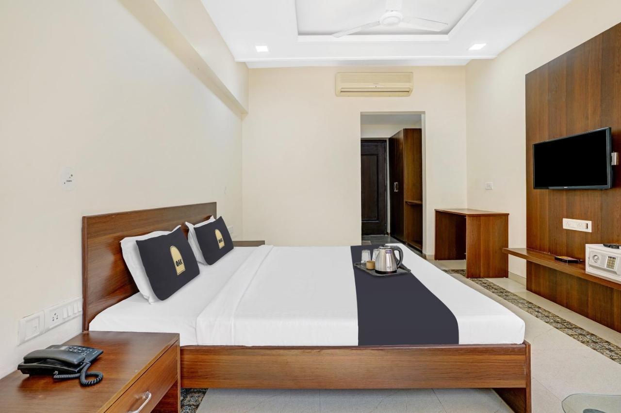 Townhouse Oak Hotel Rama Nashik Bagian luar foto