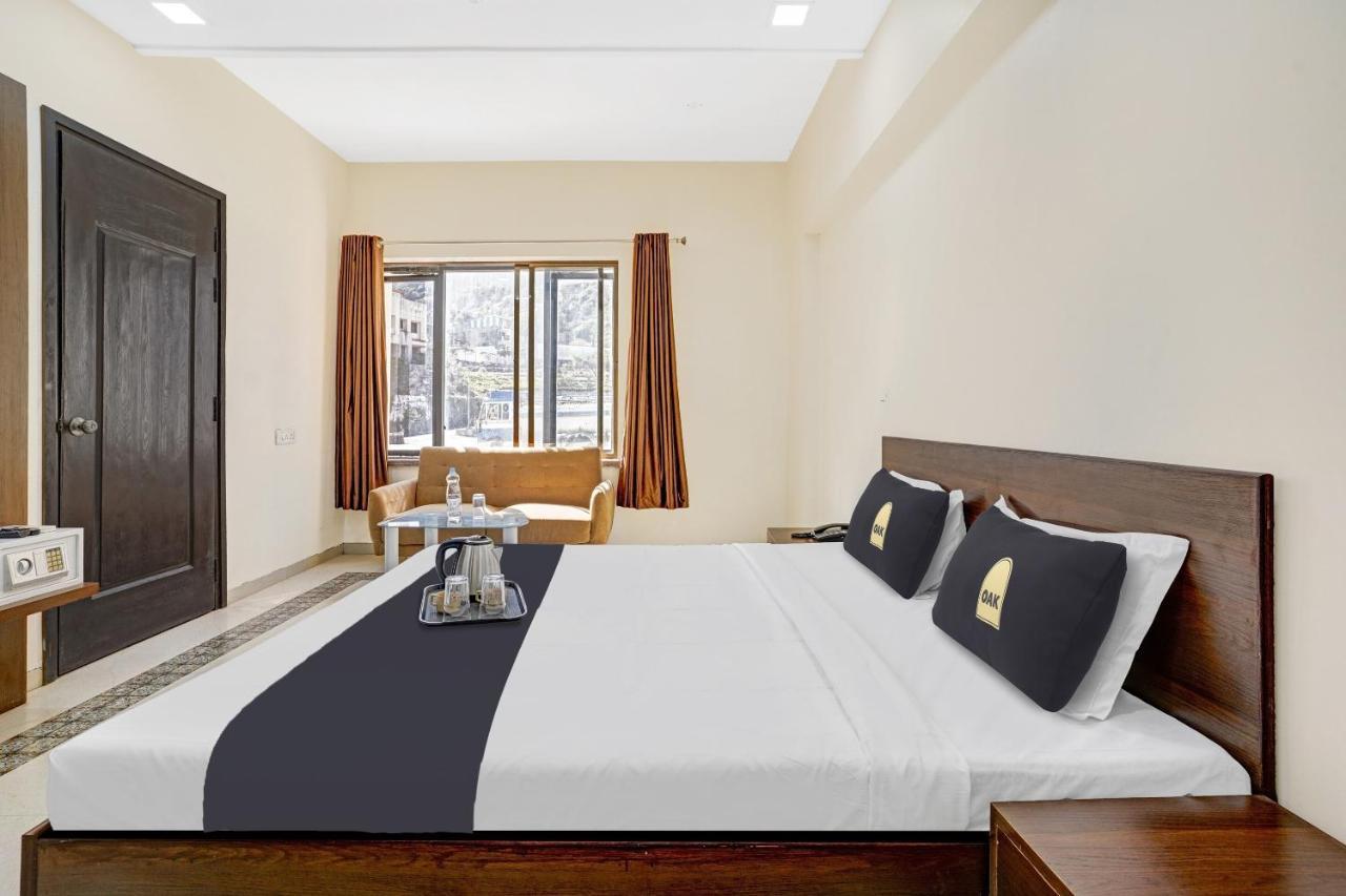 Townhouse Oak Hotel Rama Nashik Bagian luar foto